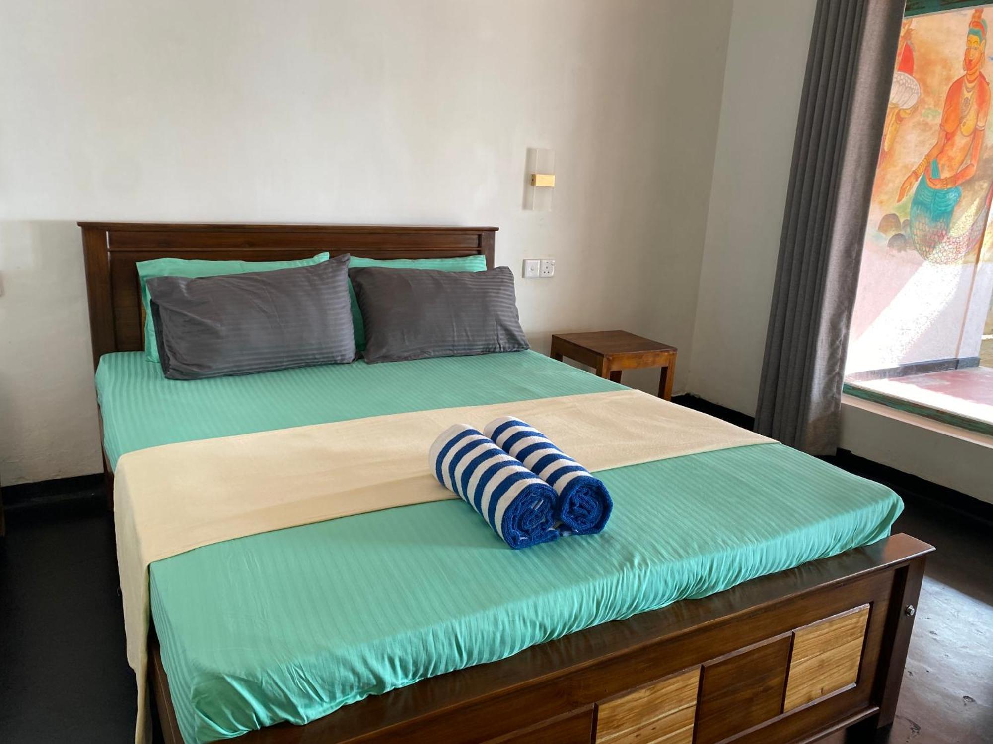 Sapphire Blue Hotel Hikkaduwa Ngoại thất bức ảnh